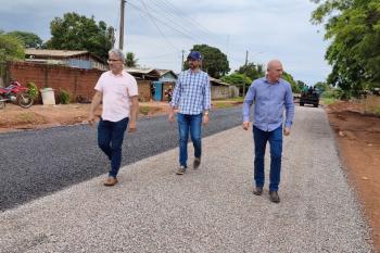 Ezequiel Neiva anuncia liberação de R$ 2 milhões para revestimento asfáltico em Cerejeiras