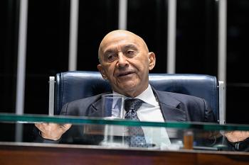 Votar fim da escala 6x1 agora não é casuísmo, afirma Senador Confúcio Moura