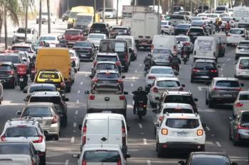 Greve de trens em SP causa congestionamento de mais de 2 mil km 