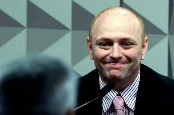 Alexandre de Moraes homologa redução da pena de hacker após aprovação no Enem