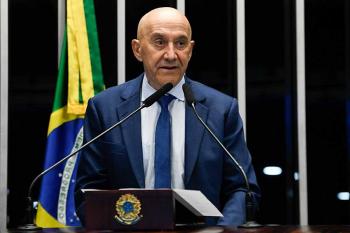 Confúcio Moura chama indígenas de 'verdadeiros donos do Brasil' e associa chegada de Cabral a genocídios