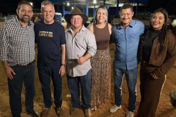 Lúcio Mosquini participa de festa junina em Itapuã do Oeste ao lado do prefeito Nei