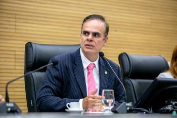 Alan Queiroz propõe cartão para compra de material escolar na rede estadual de Rondônia