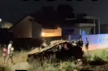 Mulher morre após carro capotar e atingir motocicleta na BR-174 