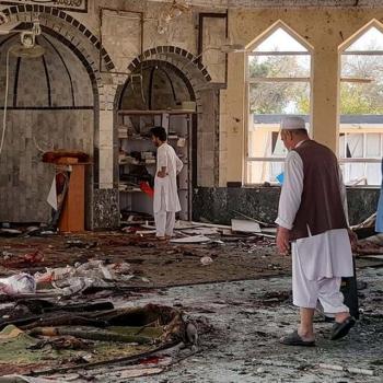 Afeganistão tem maior número mensal de mortes de civis em um ano, diz ONU após ataque à mesquita
