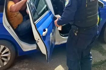 Trio é preso após fazer família refém e tentar roubar caminhonete