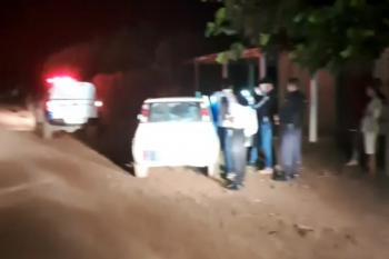 Irmãos são presos acusados de matar e enterra vítima em cova rasa