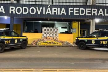PRF apreende mais de 600 kg de drogas escondidos em caminhão na BR-364