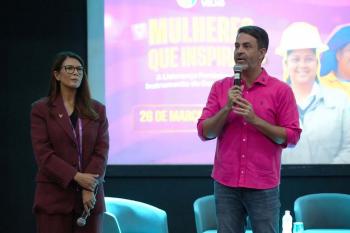 Mulheres que Inspiram lotam teatro e destaca o protagonismo feminino