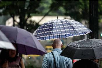 Tempestades por passagem de ciclone ainda ameaçam três estados