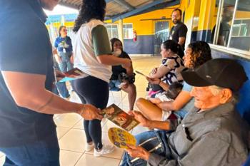 Educação ambiental e distribuição de mudas fortalecem conscientização em Vila da Penha e Abunã