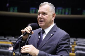 PL apoiado por Lúcio Mosquini avança no Congresso e propõe limitar responsabilização automática por fogo rural