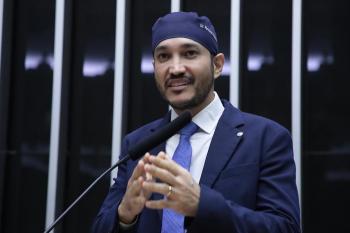 Dr. Fernando Máximo defende PEC anti-IPVA na Câmara dos Deputados