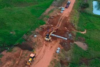 Instalação de manilhas e serviços de reconformação de plataforma melhoram condições de trafegabilidade da RO-010