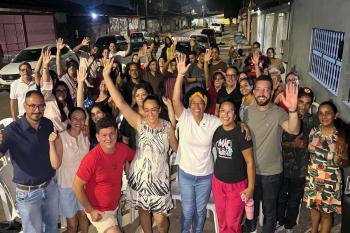  Sílvia Cristina, pré-candidata ao Senado, afirma ser contra a escala 6x1, em reuniões na capital