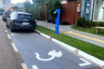 Praças de PVH terão 12 estações de recarga para carros elétricos