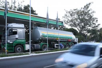 Mais de 80% dos estados aderem a subsídio a diesel importado