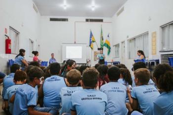 Vilhena conquista a maior nota da história no Saeb e lidera a educação entre os maiores municípios de Rondônia