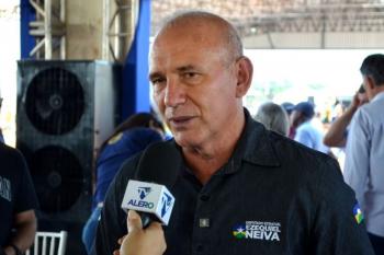 Lousas digitais ampliam recursos de aprendizagem nas escolas de Corumbiara com apoio de Ezequiel Neiva