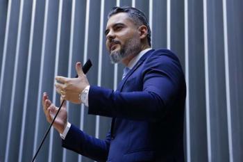 Deputado Thiago Flores assina PEC que corrige injustiça da Reforma Tributária na reciclagem 