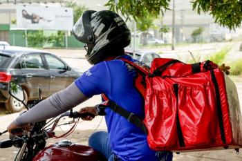 Brasil tem 2 milhões de pessoas que trabalham por meio de aplicativos