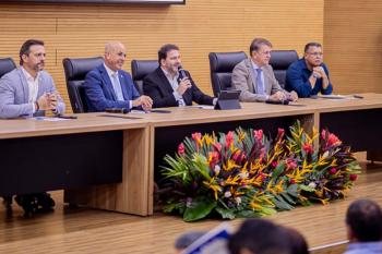 Deputados estaduais recebem lideranças municipais para tratar atualização do FITHA