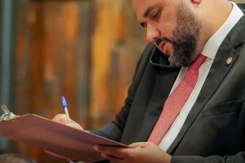 PF encontra mensagens de violência em celular de deputado preso no RJ