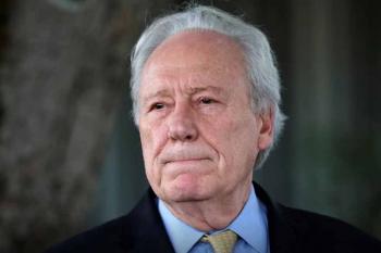 Lewandowski entrega carta de demissão do Ministério da Justiça a Lula