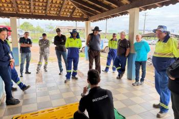 Prefeitura promove treinamento de proteção contra incêndios para servidores da Secretaria Municipal de Infraestrutura