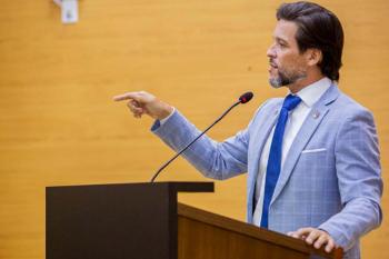 Deputado Delegado Camargo cobra transparência nas filas de cirurgias em Rondônia