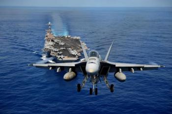 Trump x Maduro: EUA sobrevoam Golfo da Venezuela com caças F-18