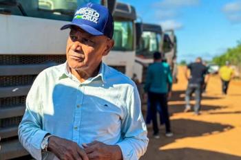 Pedido de providência do vereador pastor Evanildo resulta em limpeza urbana e retirada de entulho no bairro Planalto