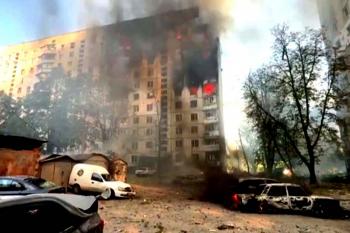 Ataque russo com mísseis balísticos em Kiev deixa 9 mortos