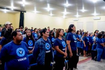 Mais 67 concluintes de cursos do programa Vencer recebem kit profissional, em Porto Velho