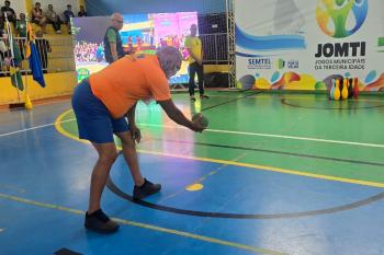 Idosos protagonizam com vitalidade o primeiro dia dos Jogos Municipais da Terceira Idade