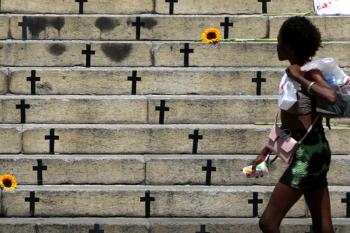 Mortes violentas caem 8,2% no país em 2025; feminicídios aumentam 4%