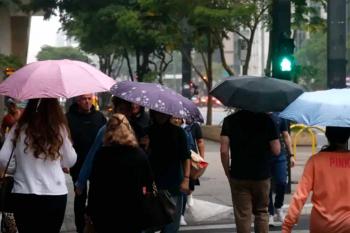 Inmet alerta para chuvas fortes no Sudeste e no Paraná