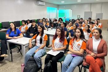 Lançamento de caderno orientador amplia participação estudantil na rede estadual em Rondônia