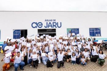 Curso gratuito de bordado em pedrarias forma 100 mulheres em Jaru