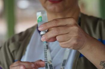 Vacina contra Mpox é ofertada de forma estratégica no SUS para grupos com maior risco de exposição