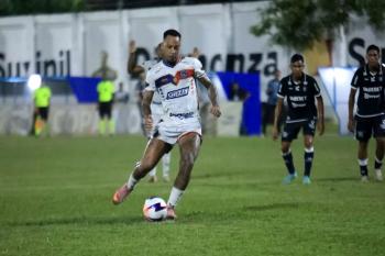 Com gols de Tchalles e Luan Viana, Gazin Porto Velho vence o Remo na estreia da Copa Norte