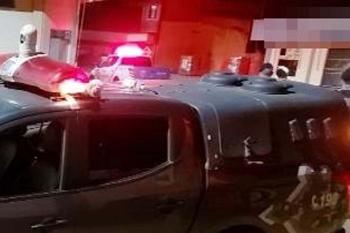 PATAMO apreende dois revólveres após disparos e prende homem 