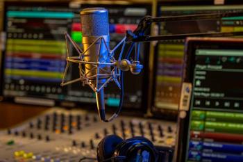 Rádios MEC e Nacional têm crescimento histórico de audiência em 2025