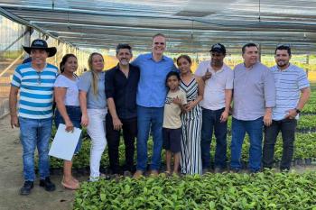 Deputado Alan Queiroz entrega 37 mil mudas de café clonal para produtores de Candeias do Jamari