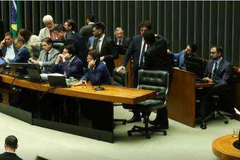 Conselho de Ética suspende três deputados por motim na Câmara