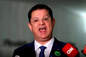 Líder do PL na Câmara dos Deputados nega desvios de verbas