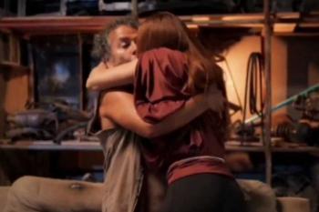 Cena quente de Grazi Massafera e Marcos Palmeira em “Três Graças” viraliza: “Ninguém pediu!”