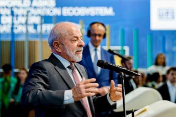 Na Alemanha, Lula diz que Brasil pode liderar transição energética e “não quer mais ser pequeno”