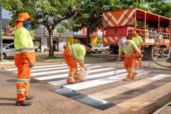 Parceria entre Prefeitura de Jaru e Governo realiza investimento de R$ 4 milhões em sinalização de trânsito