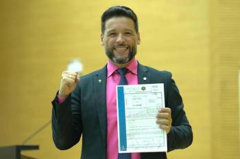 Lei de autoria do deputado Delegado Camargo combate violência institucional contra pessoas com deficiência em Rondônia
